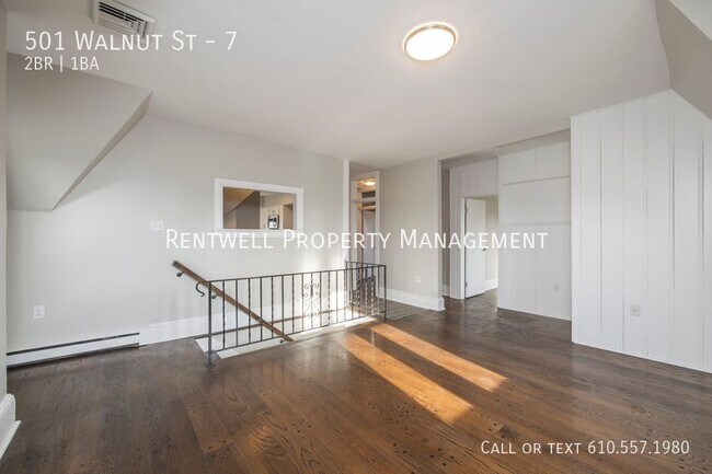 Building Photo - 501 Walnut St