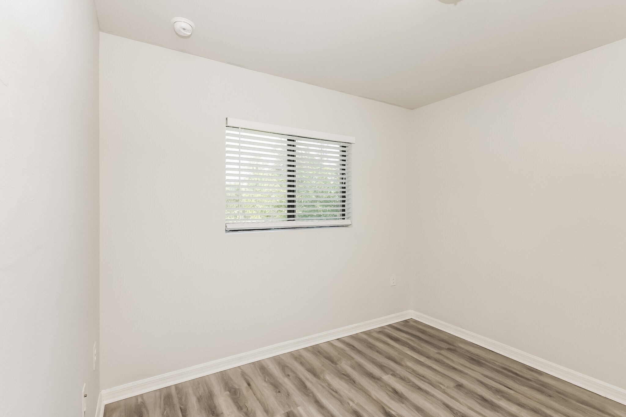 Building Photo - 3212 44th St W