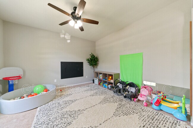 Building Photo - 27326 Trinity Cross