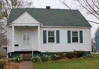 Building Photo - 715 Botham Ave