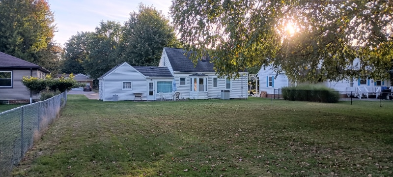 Building Photo - 13920 Old Pleasant Valley Rd