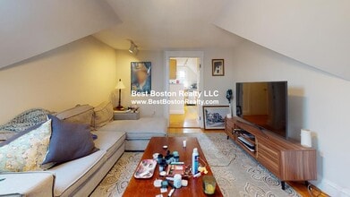 Building Photo - 389 Highland Ave