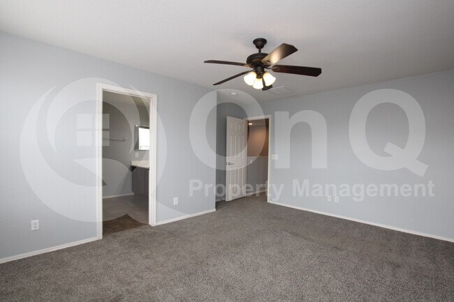 Building Photo - 359 E Brook St