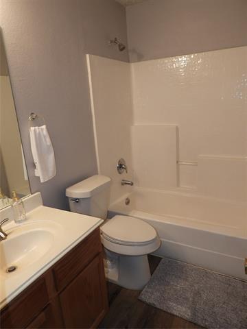 Building Photo - 2604 Lookout Dr