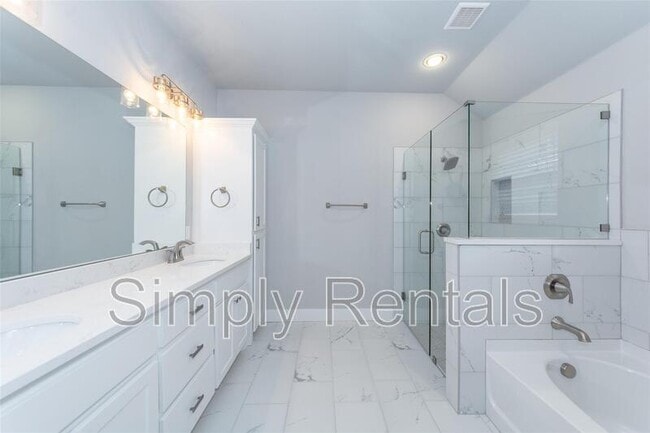 Building Photo - 5007 Peacock Ln