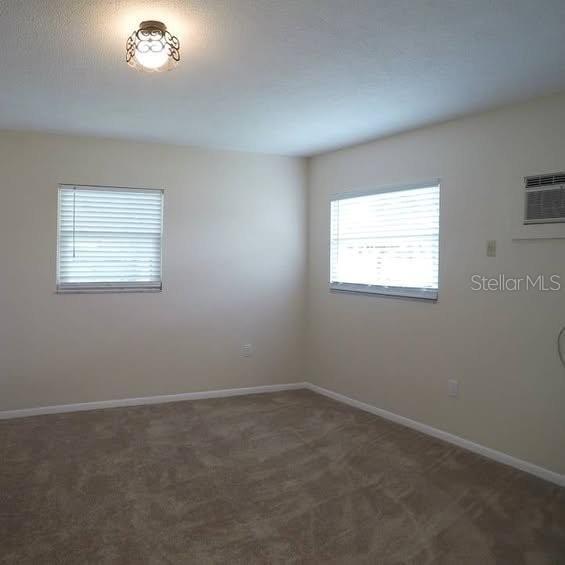 Building Photo - 2447 Baywood Dr W
