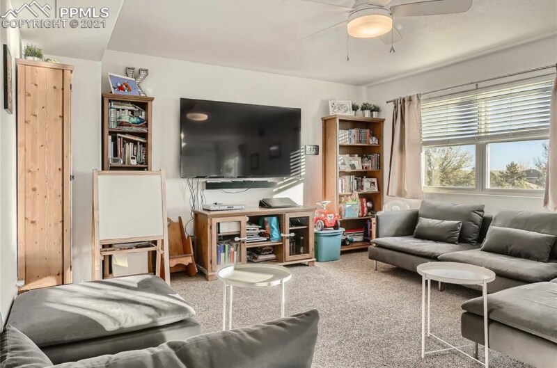 Building Photo - 9307 Summer Meadows Dr