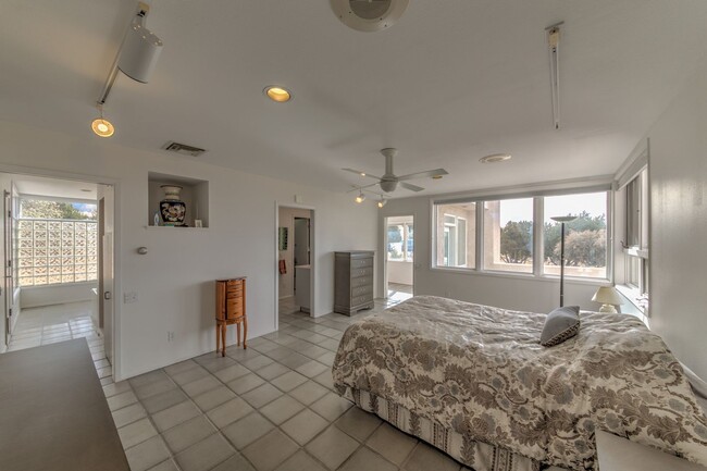 Building Photo - SANDIA HEIGHTS EXECUTIVE RENTAL 2+Story 3B...
