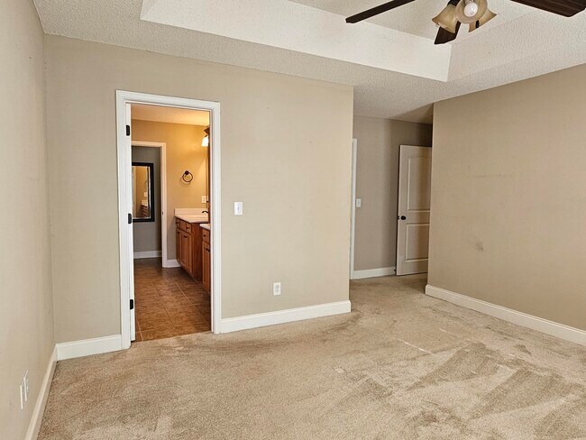 Building Photo - 1155 Raccoon Rd