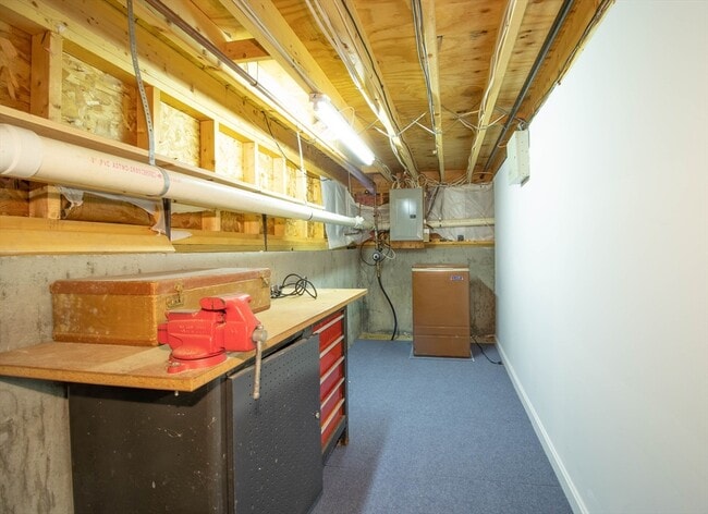 Building Photo - 59 Brookbend Way E