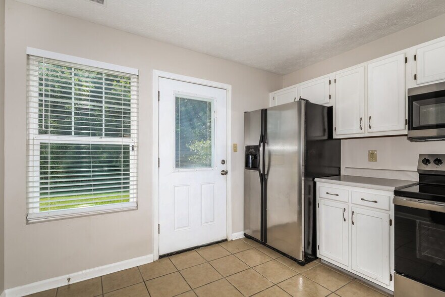 Building Photo - 12719 Spurrington Way