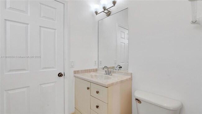 Building Photo - 17994 NW 87th Pl