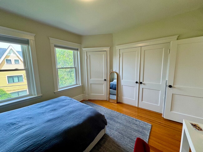 Building Photo - 176 Naples Rd