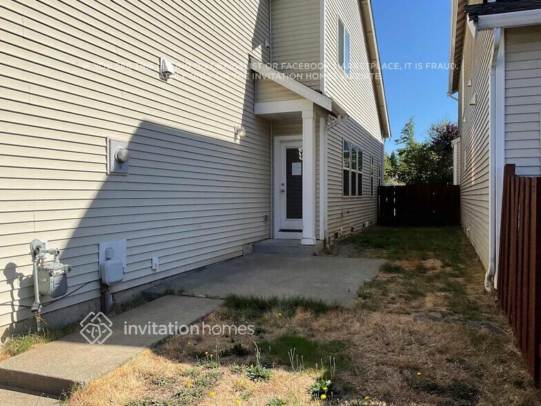 Building Photo - 2614 87th Ave NE