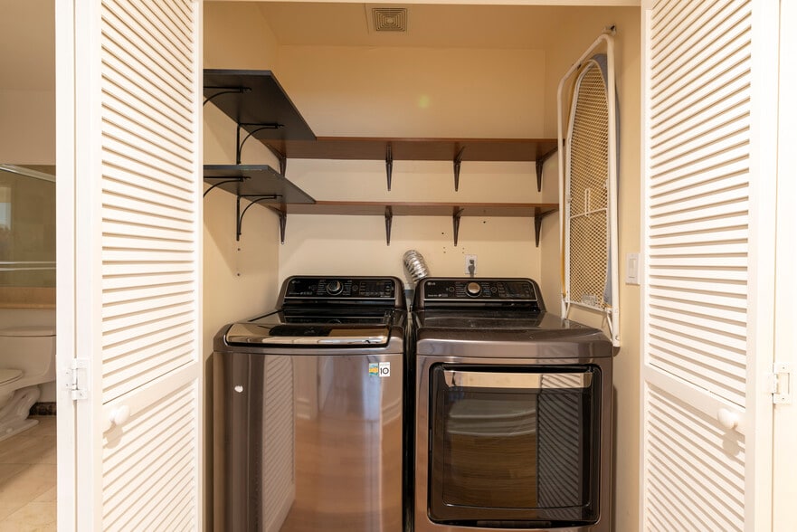 Laundry Closet / Area - 123 S Clark Dr