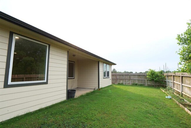 Building Photo - 25907 Rose Frost Ct