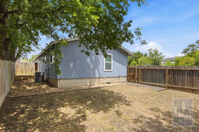 Building Photo - 1103 Booker Ave