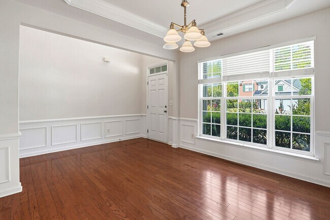 Building Photo - WAKEFIELD HOME WITH 4 BEDROOMS- GREAT HOME!