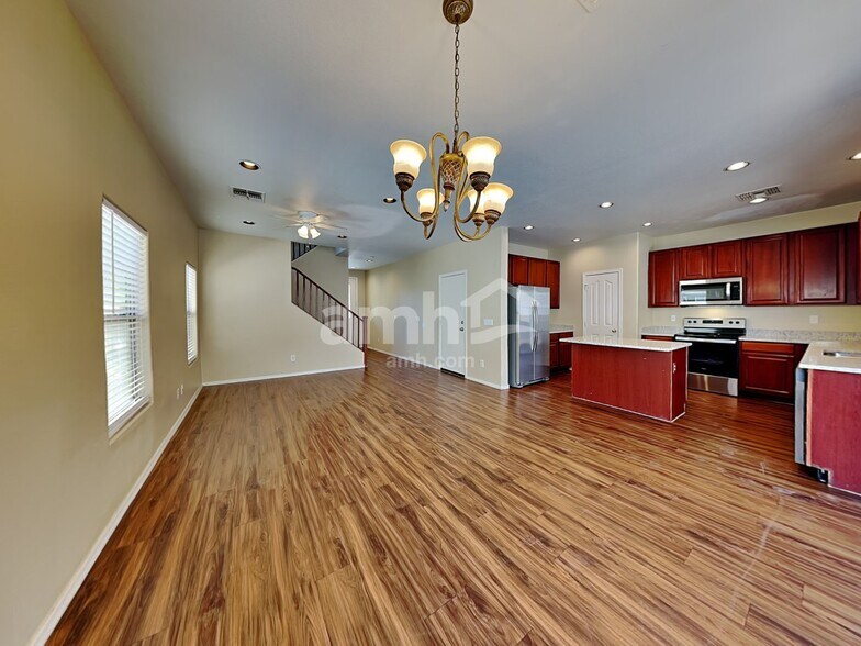 Building Photo - 6424 W Branham Ln