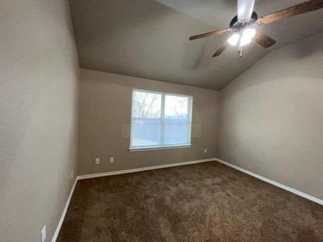 Building Photo - 203 Sladecek Dr