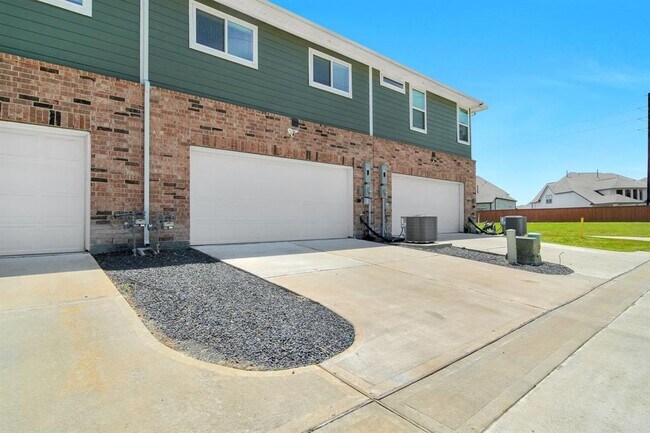 Building Photo - 12607 Taymouth Manor Dr