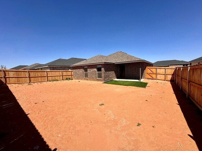 Building Photo - 5817 Settler Ave