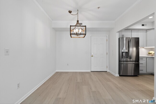 Building Photo - 2590 Gold Star Hwy