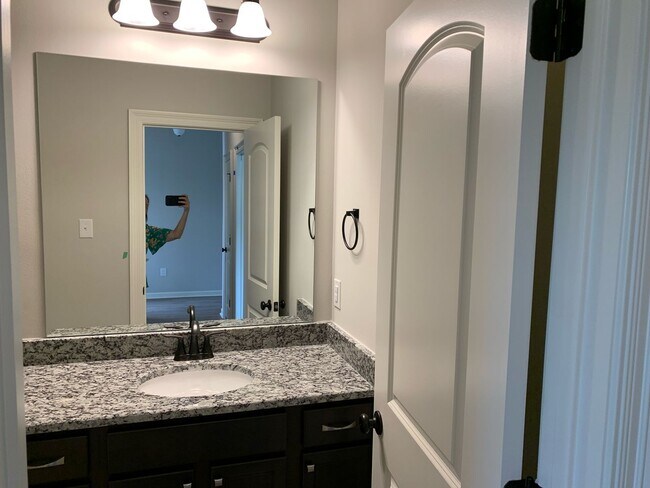 Building Photo - Immaculate Newer Construction Home for Rent!
