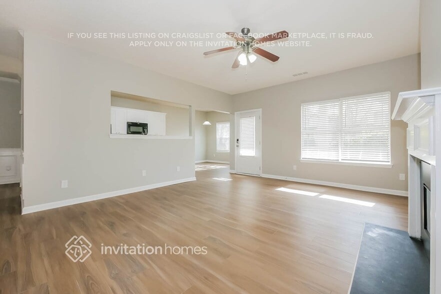 Building Photo - 162 Stillwood Dr