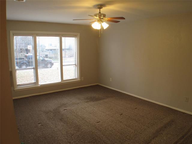 Building Photo - 10406 Shadow Bend Dr