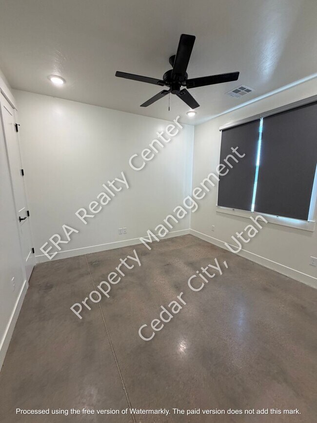 Building Photo - Newer Construction - 4 bedroom- 2 bath Single Family Home