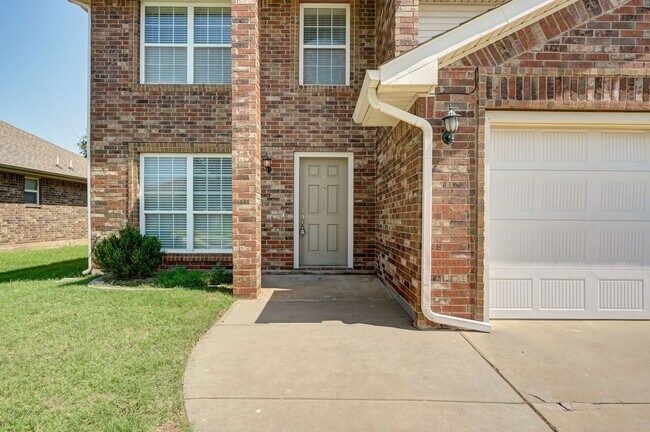 Building Photo - ** $500 Off Move-in Special ** Gorgeous 4 ...