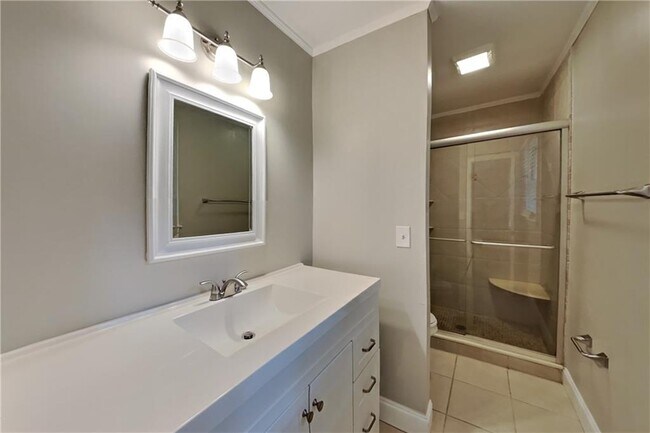Building Photo - 2358 Marneil Dr NE