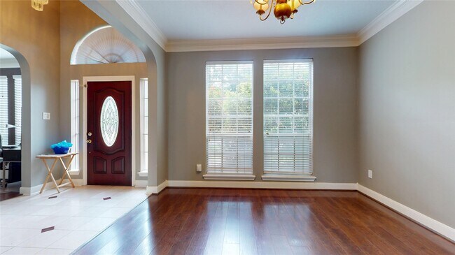 Building Photo - 9222 Symphonic Ln