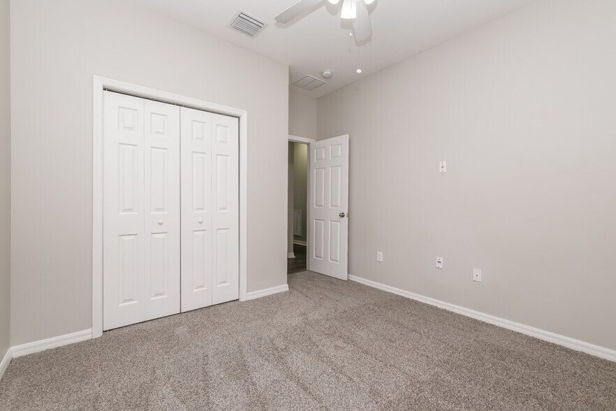 Building Photo - 10337 Celtic Ash Dr