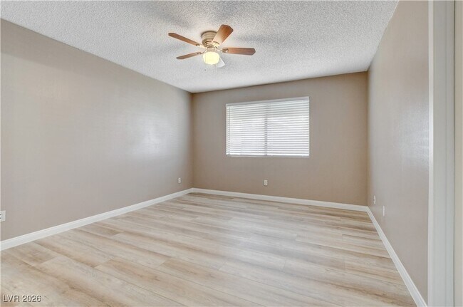 Building Photo - 760 Hunters Creek Ln