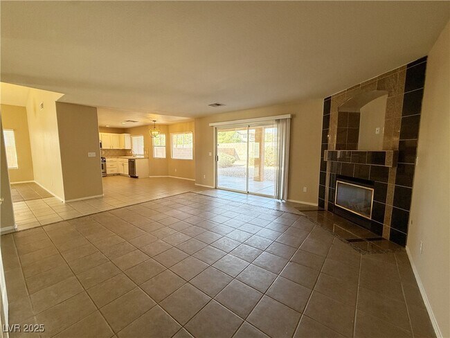 Building Photo - 7761 Locke Haven Dr