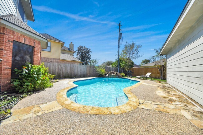 Building Photo - 3010 Ashton Park Dr