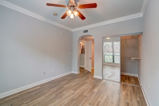 Building Photo - 2299 Lone Star Dr