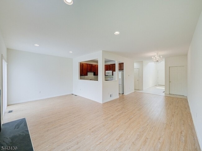 Building Photo - 26 DeCroce Ct