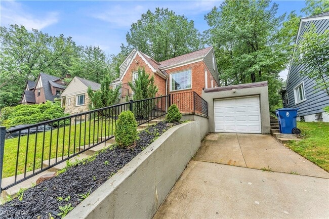 Building Photo - 3528 Meadowbrook Blvd