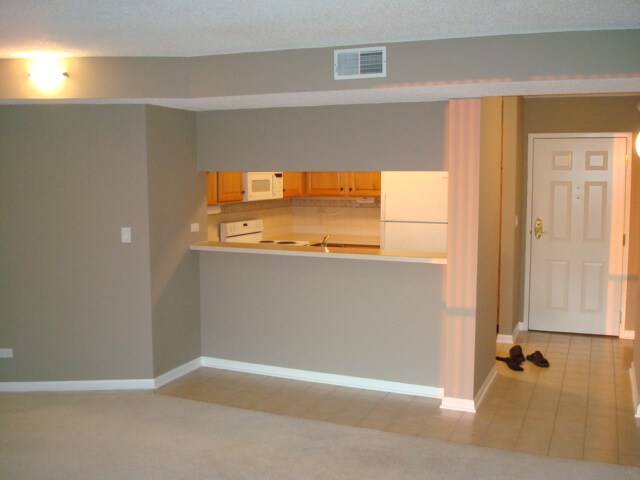 Building Photo - 511 Aurora Ave
