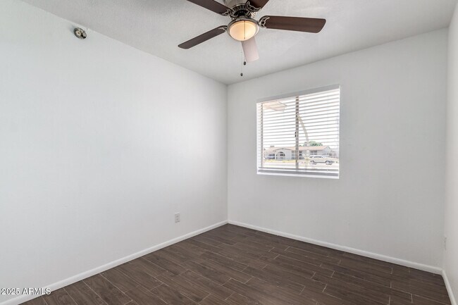 Building Photo - 4636 W Mission Ln