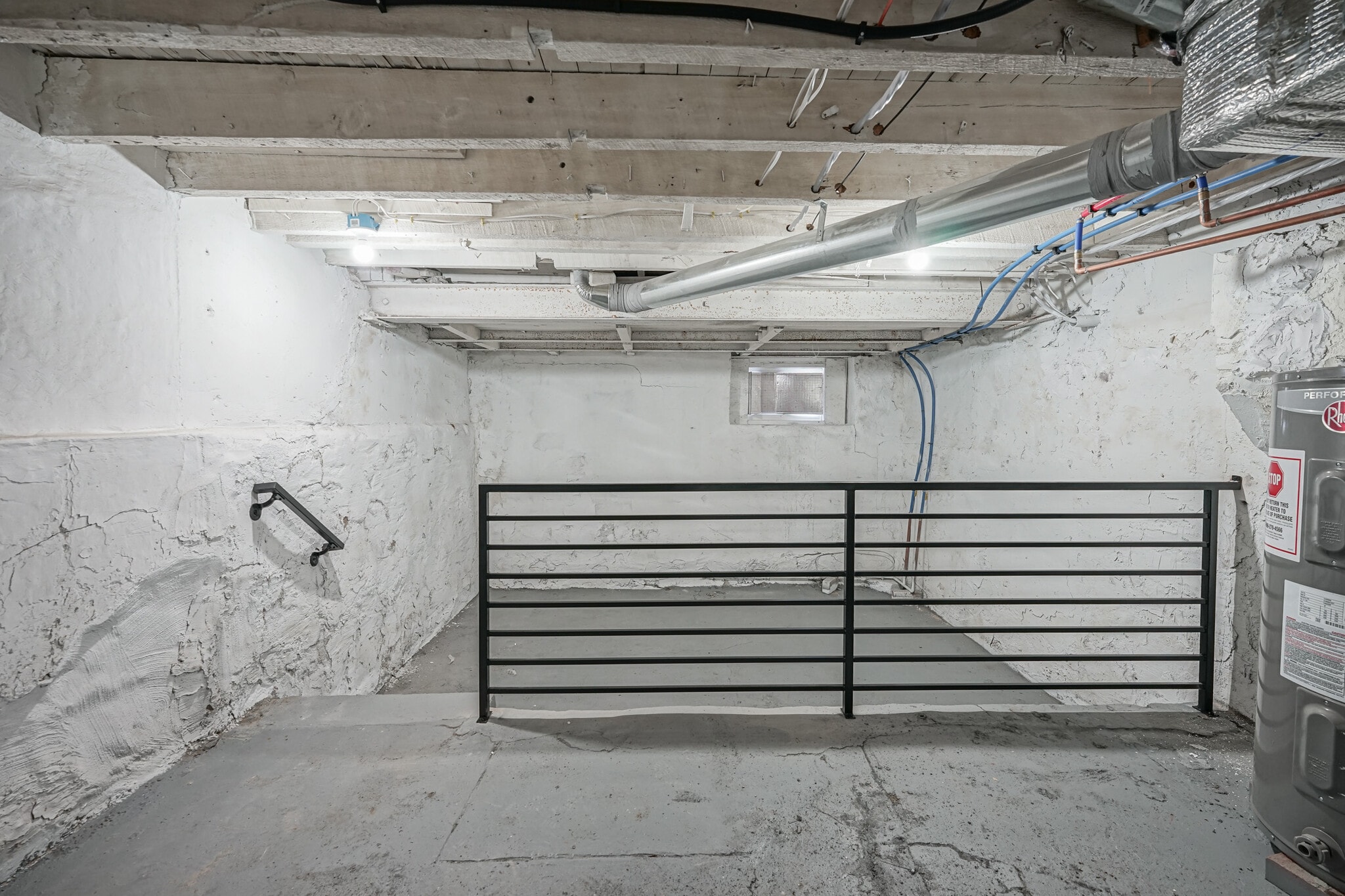 Building Photo - 2114 Mifflin St