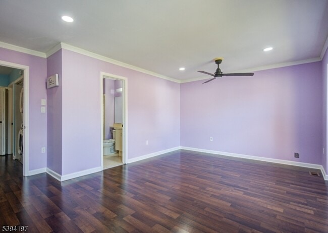 Building Photo - 75 Pear Tree Ln