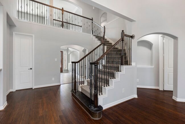 Building Photo - 5918 Copper Lily