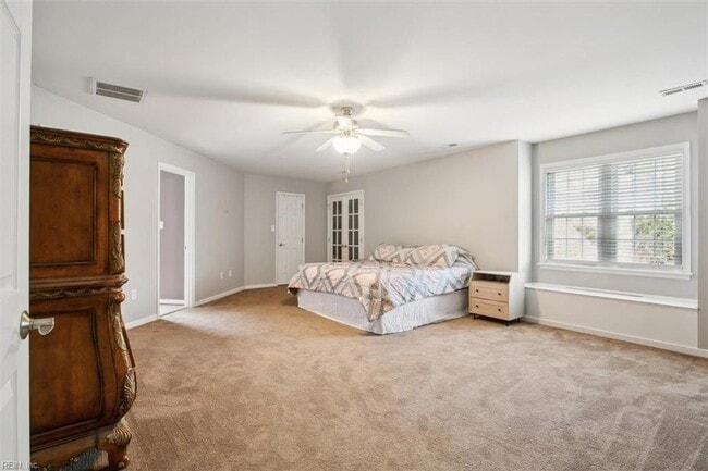 Building Photo - 5681 Regal Ct
