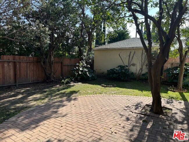 Building Photo - 5368 Crebs Ave