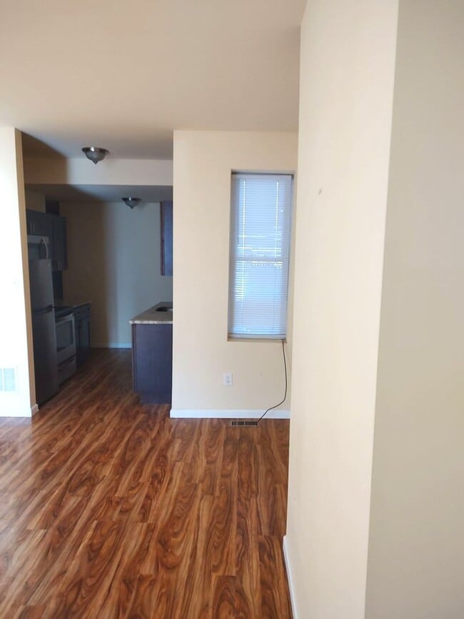 Building Photo - 1507 W Stiles St