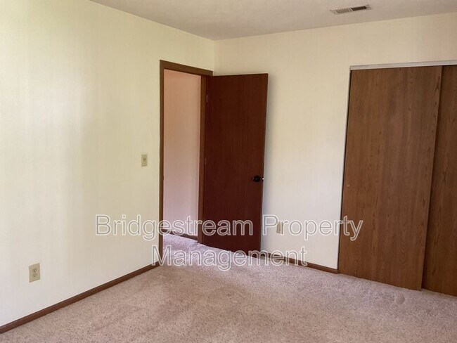Building Photo - 4579 Burchdale St